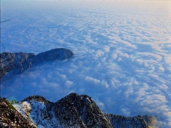 峨眉山